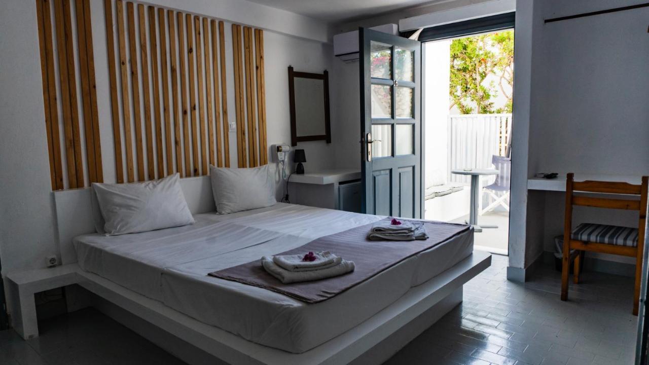 Vista Mare Hotel Науса Екстериор снимка