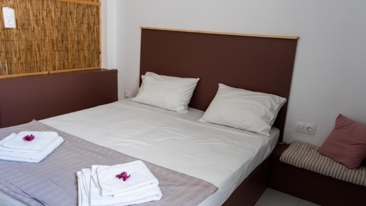 Vista Mare Hotel Науса Екстериор снимка