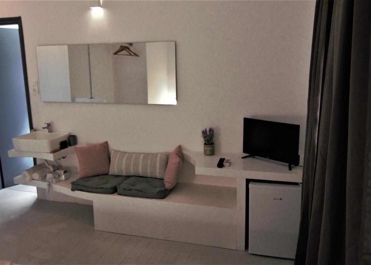 Vista Mare Hotel Науса Екстериор снимка