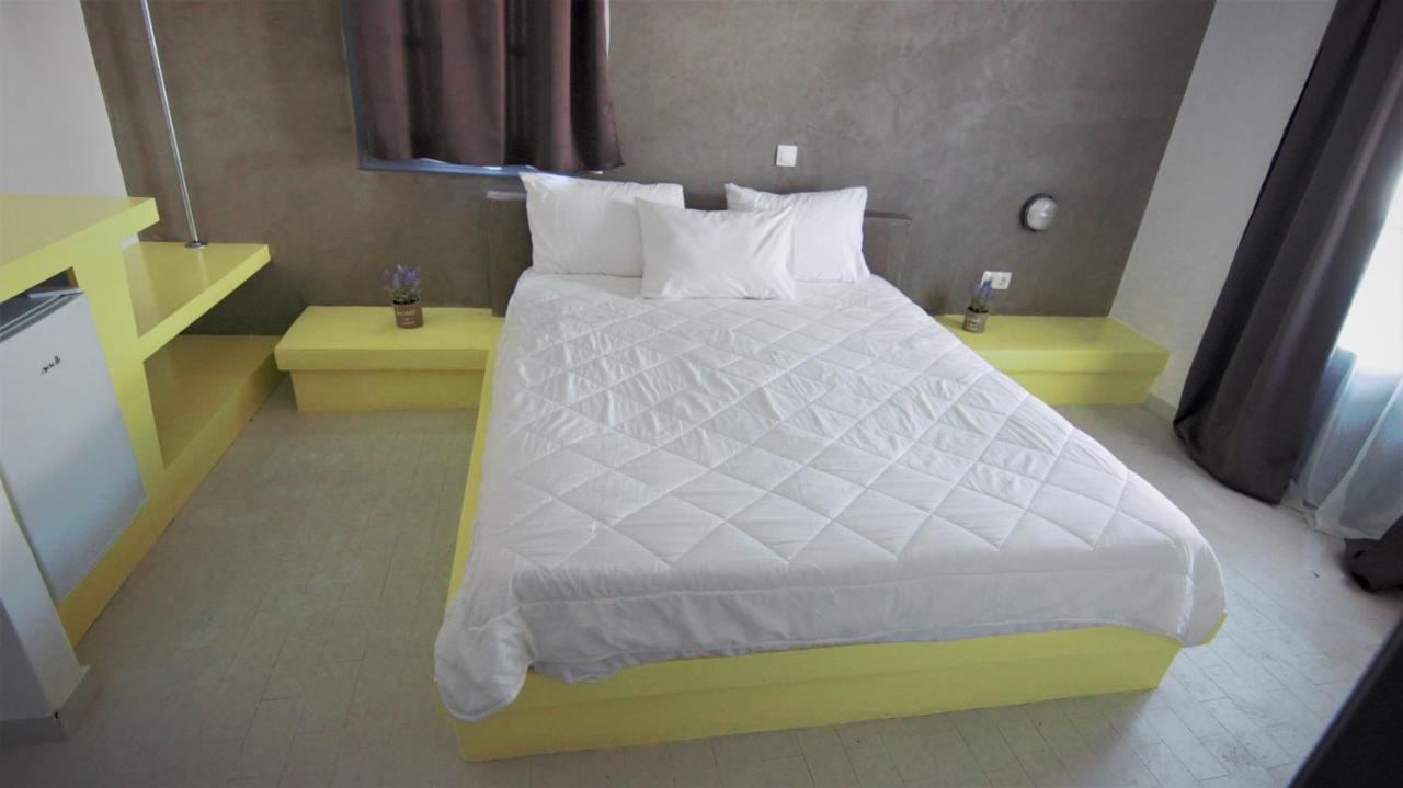 Vista Mare Hotel Науса Екстериор снимка